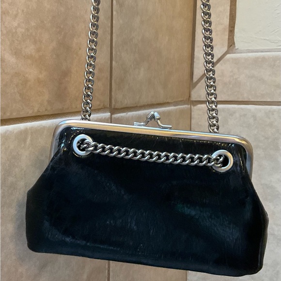 ❌SOLD❌ Sam Edelman Crossbody Black Patent Silver Chain Double Kiss Lock Frame - Picture 3 of 6